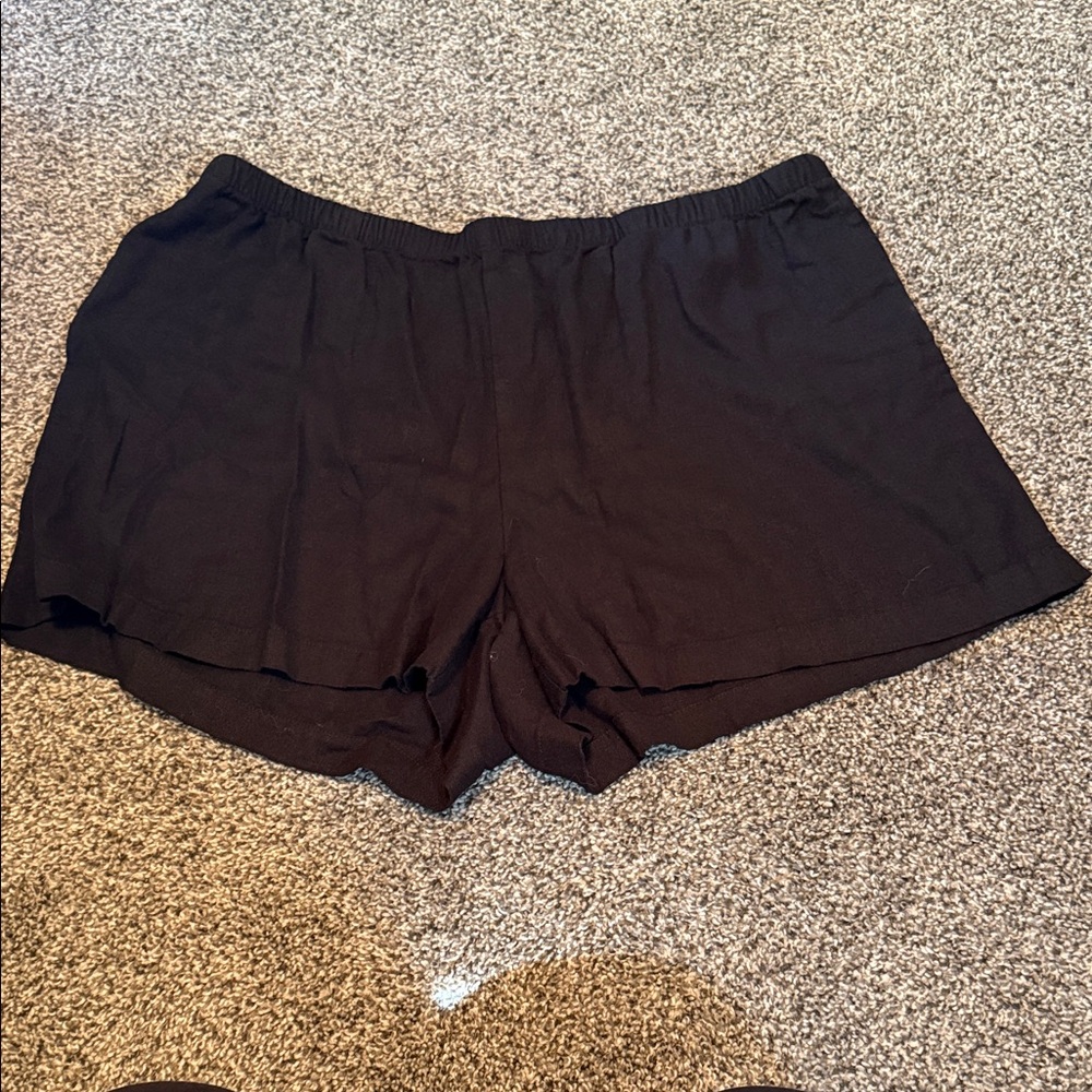 Women's Black Linen Elastic-Waist Shorts